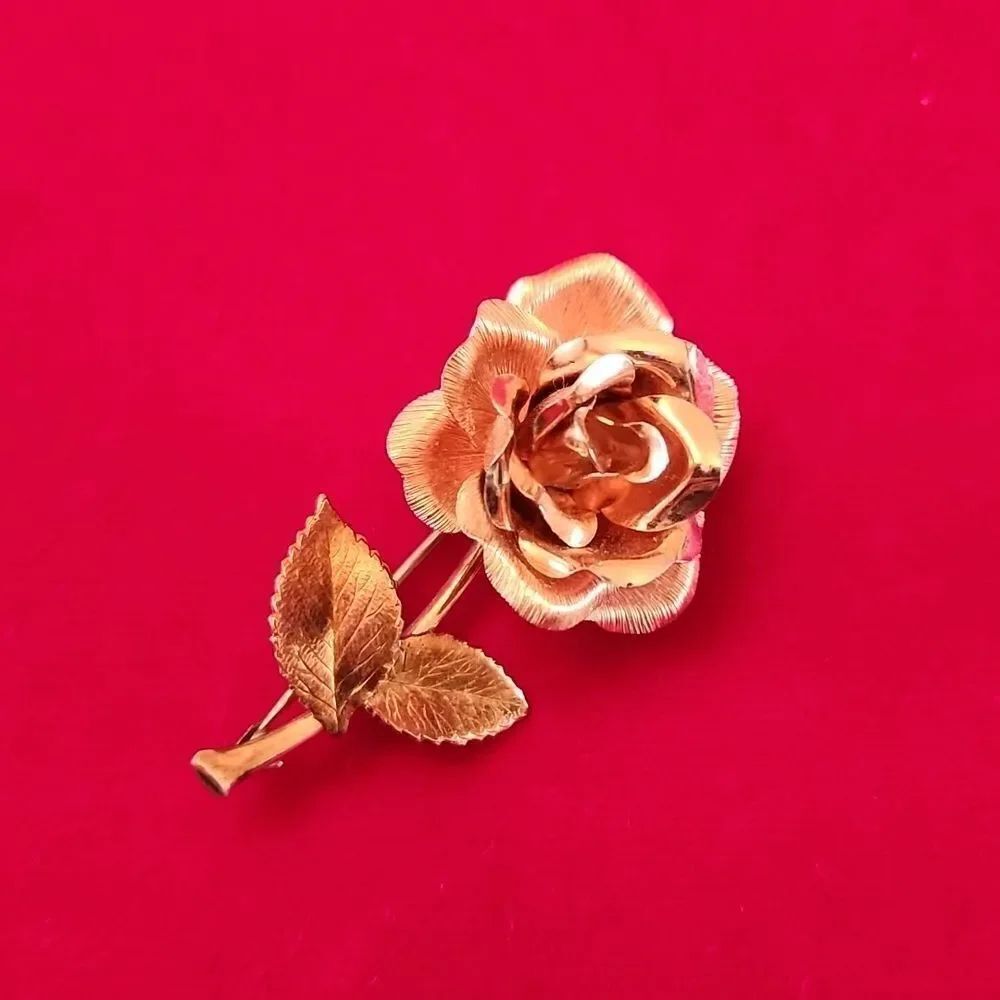 Vintage Signed Krementz Gold/Rose Gold Plated Rose Flower Floral Brooch Pin